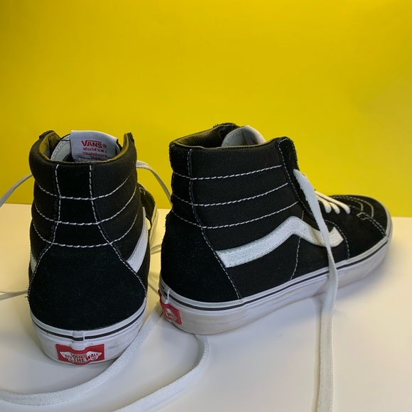 Vans Unisex High Sneakers W-9, M-7.5 - Picture 2 of 6